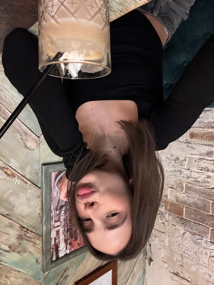 Fresh photos, fresh mood — Tina online in Fushun